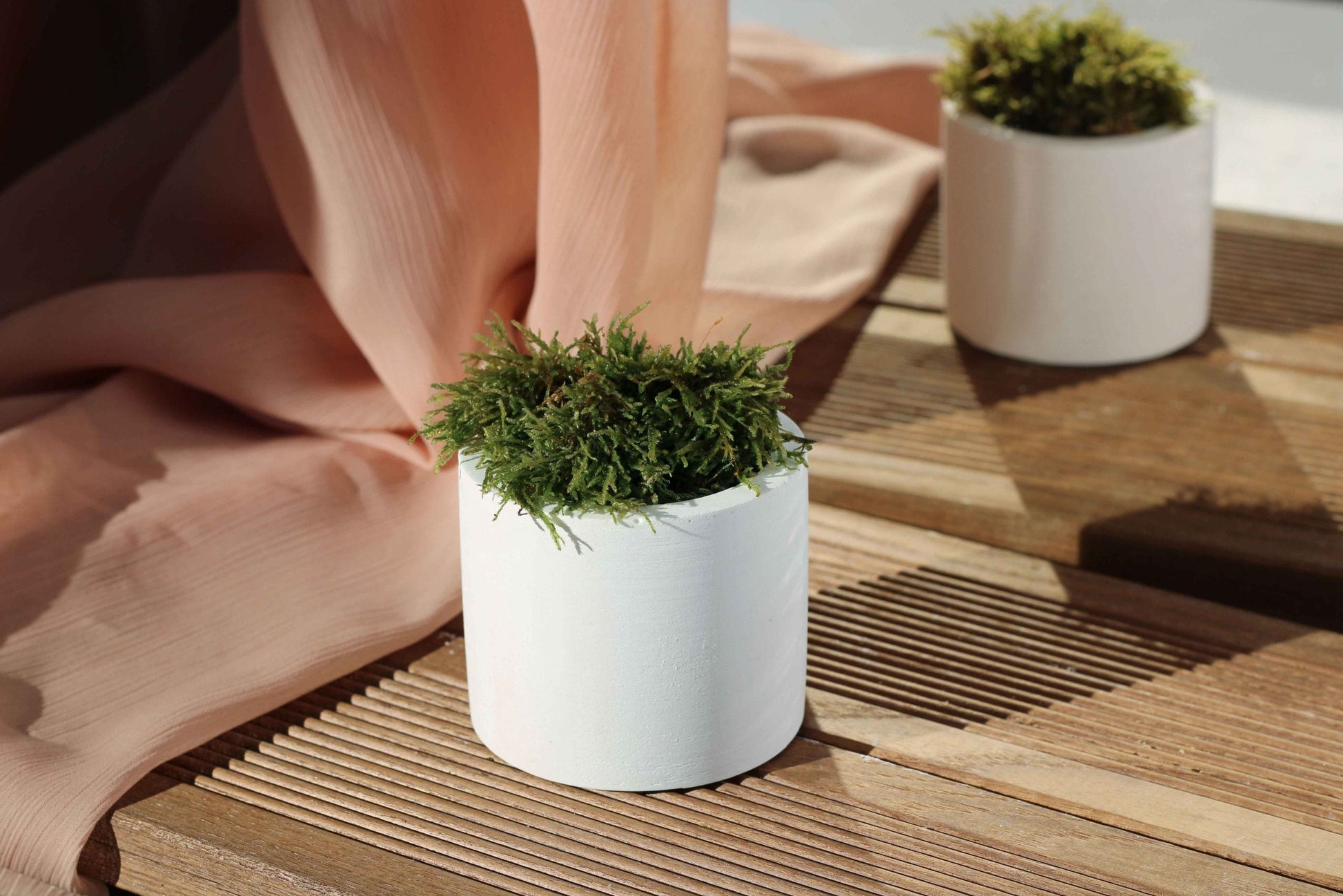 White Concrete Cylinder Tealight Holder