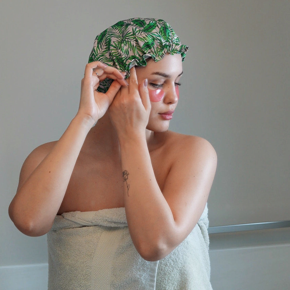 Palm Print Shower Cap in Green