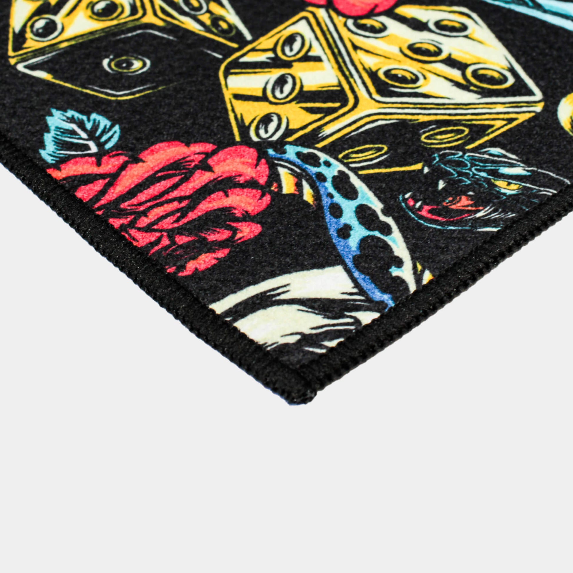 Magnetic Golf Towel Snake Eyes