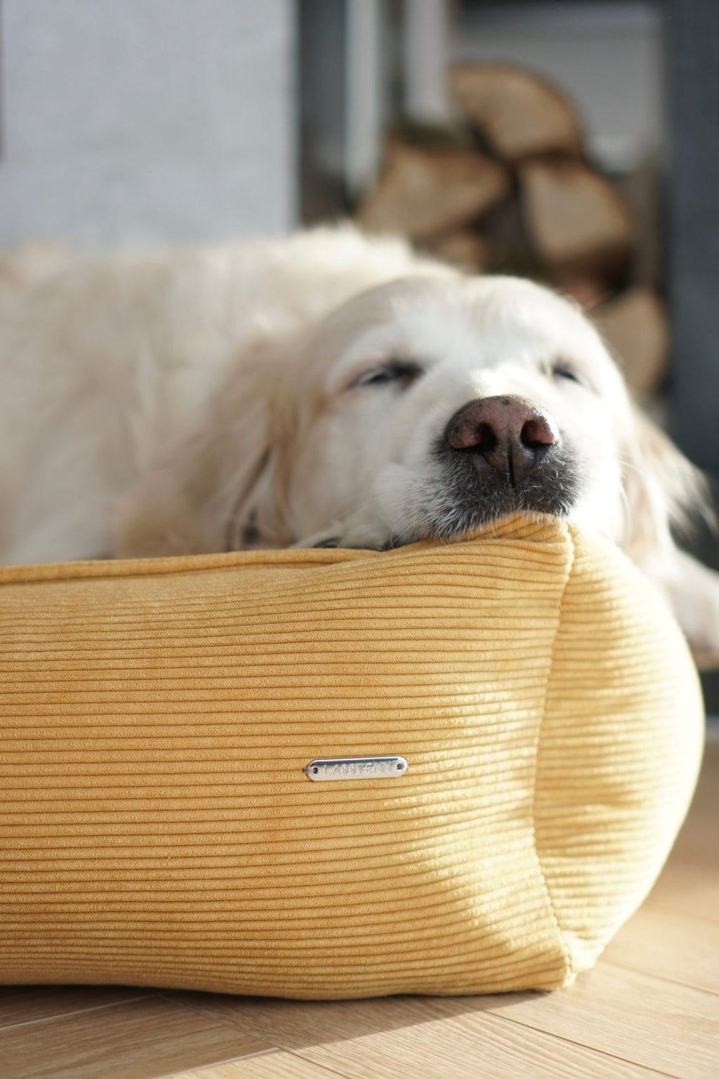 Strippo Dog Bed - Honey 