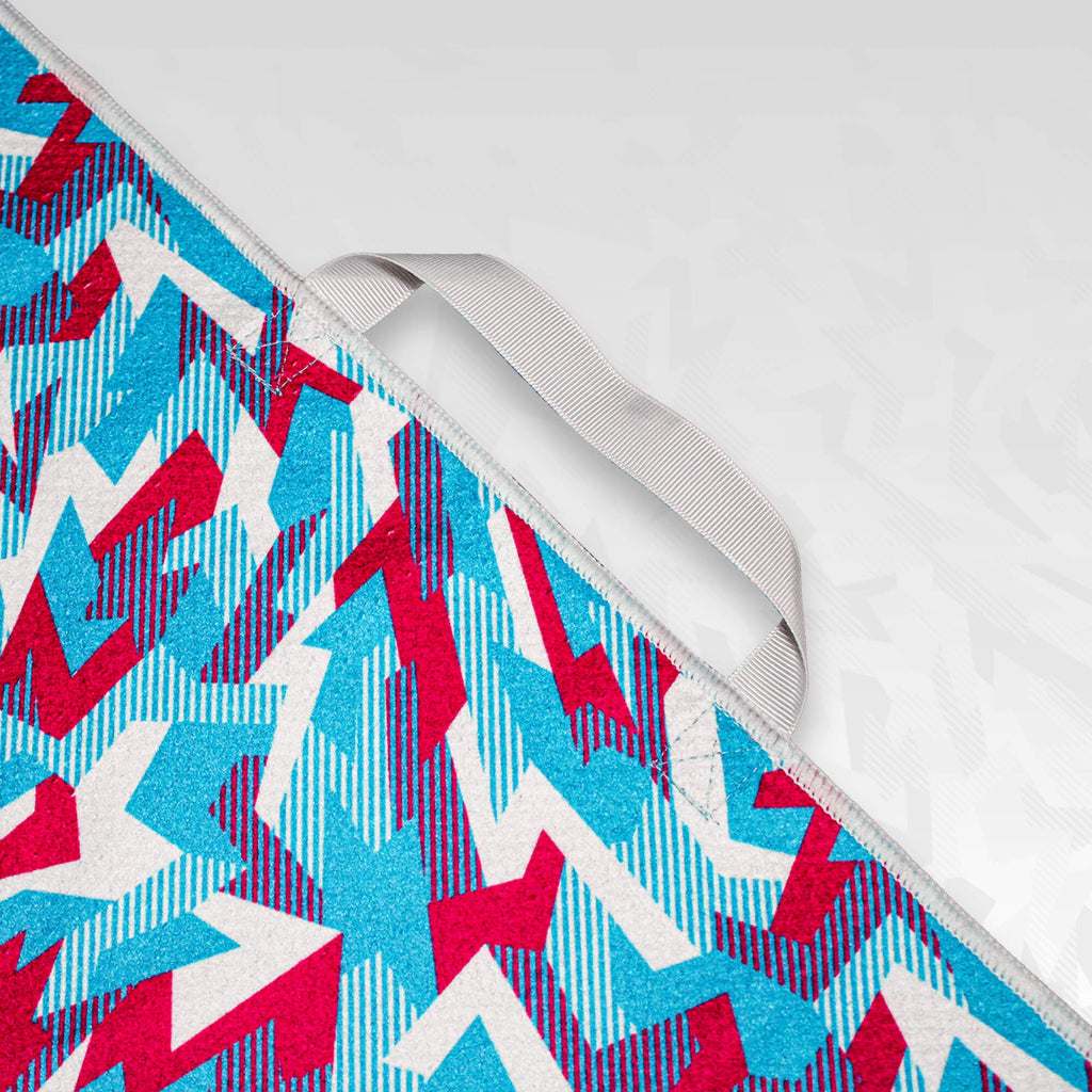 Microfibre Golf Towel with Geometric Camo Pattern