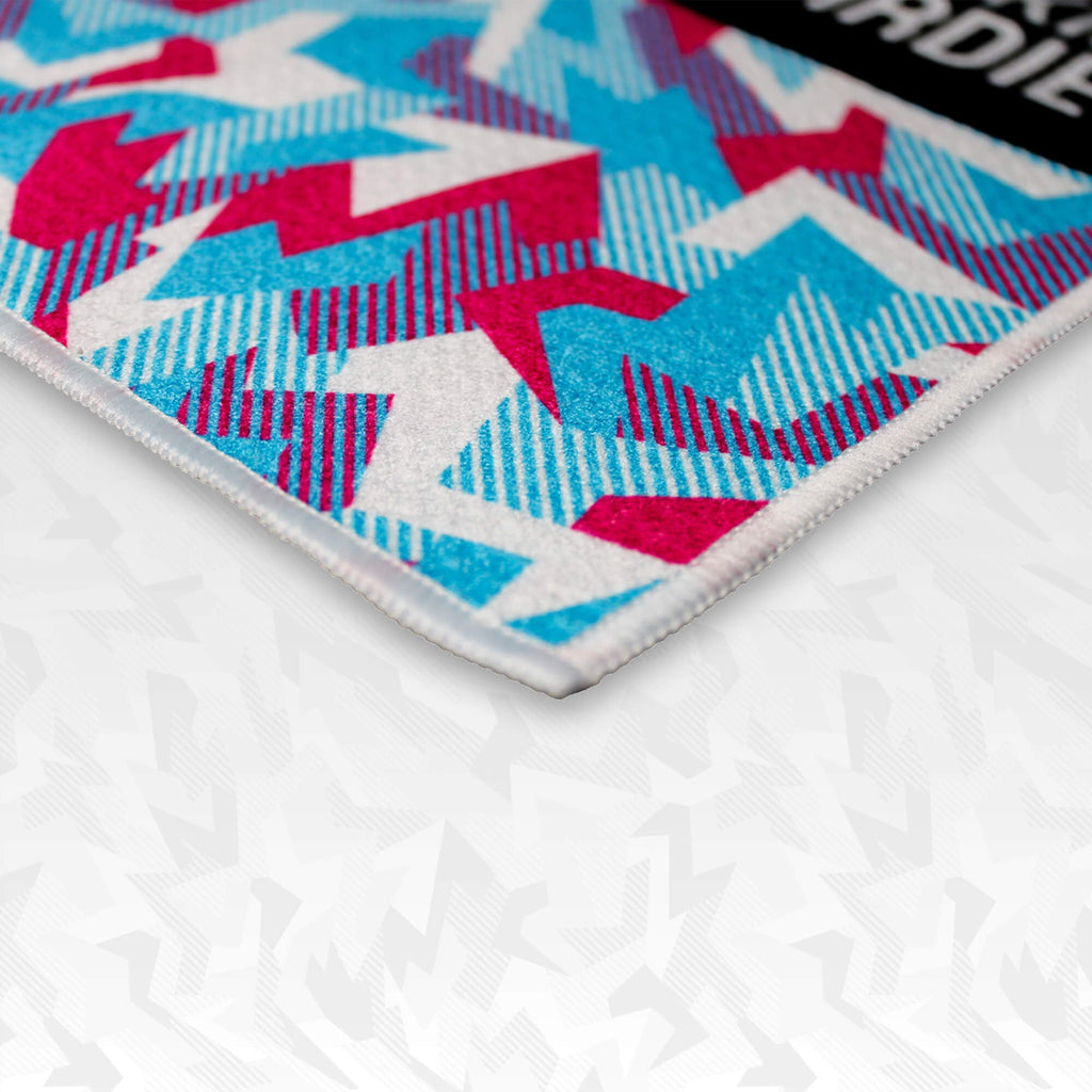 Microfibre Golf Towel with Geometric Camo Pattern