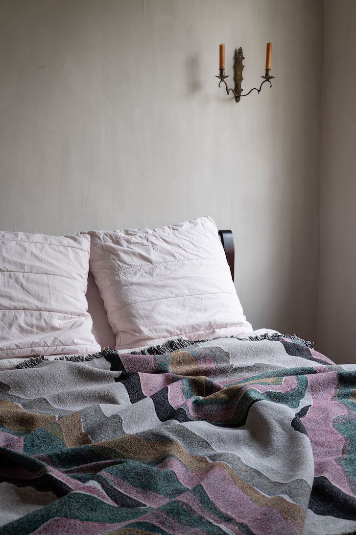 Swirls Woven Blanket