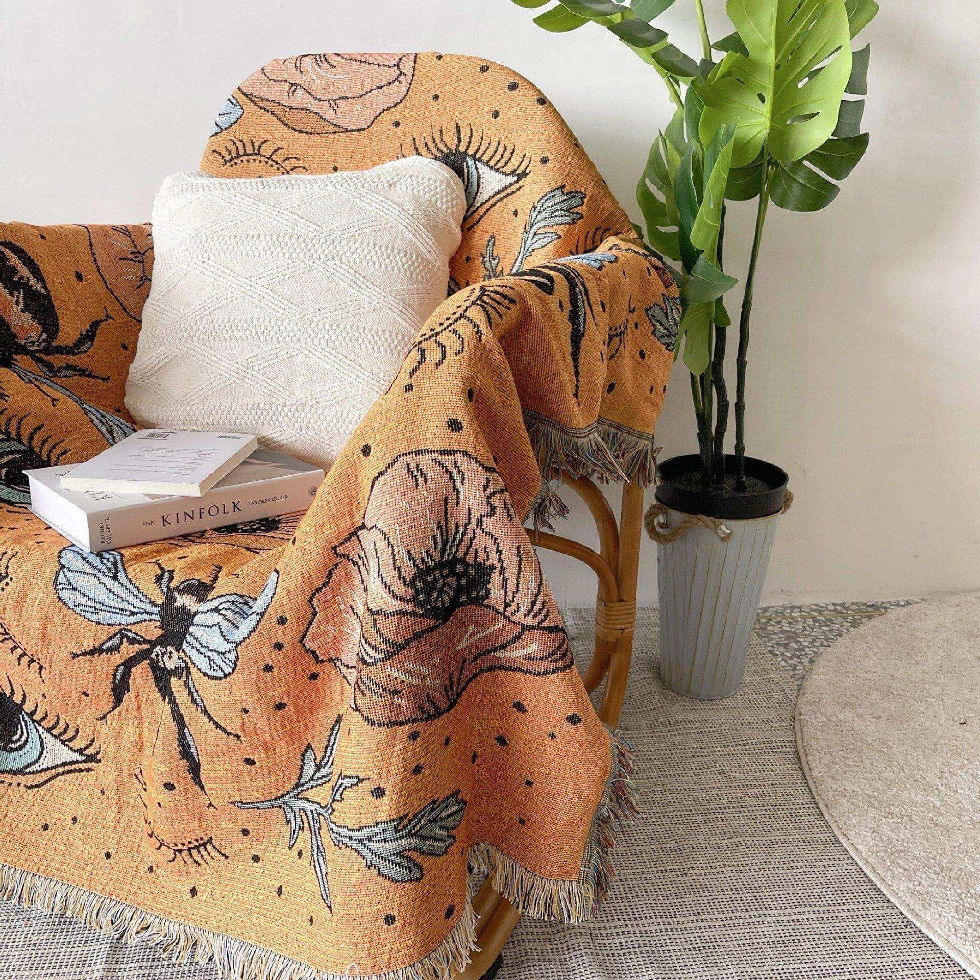 Bumble Bee Tapestry Throw