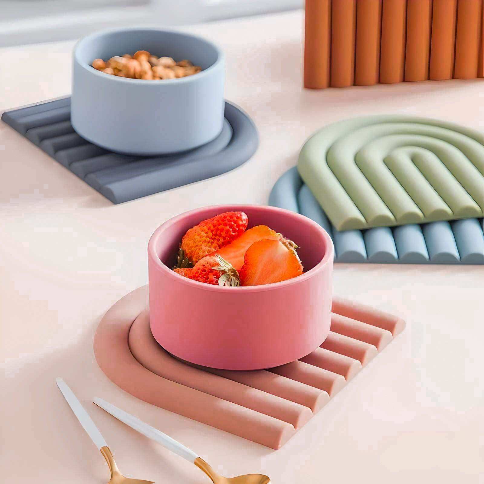 Wavy Rainbow Silicone Table Placemat