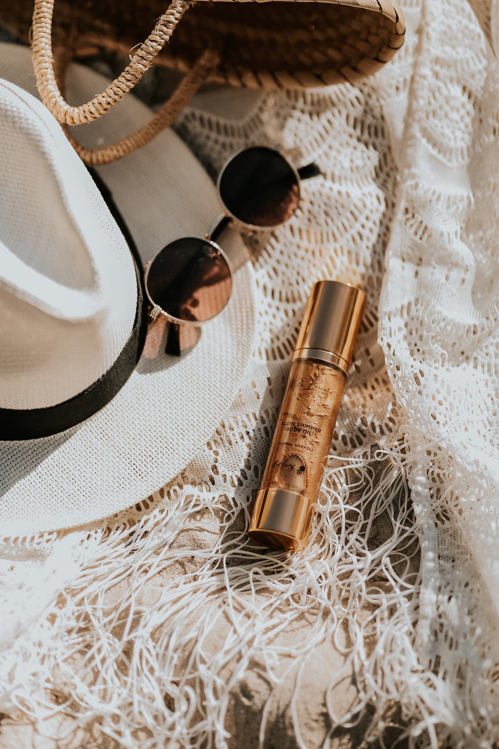 Meet Your New Go-To for Sun-Kissed Glow: Tinted Glow Oil with Natural Oils & Minerals - Hydrates & Enhances Tan by North Beauty at www.brixbailey.com