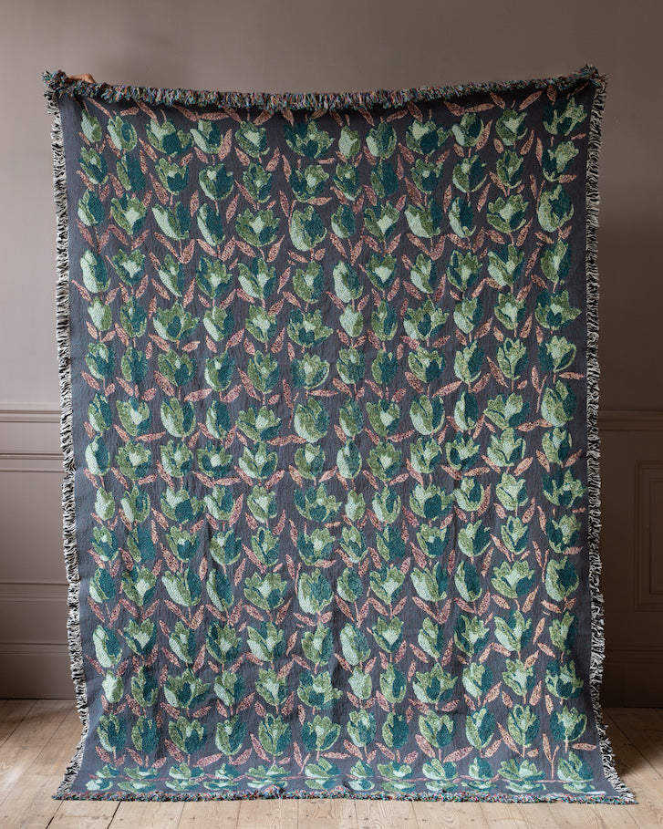 Tulip Kisses Woven Blanket