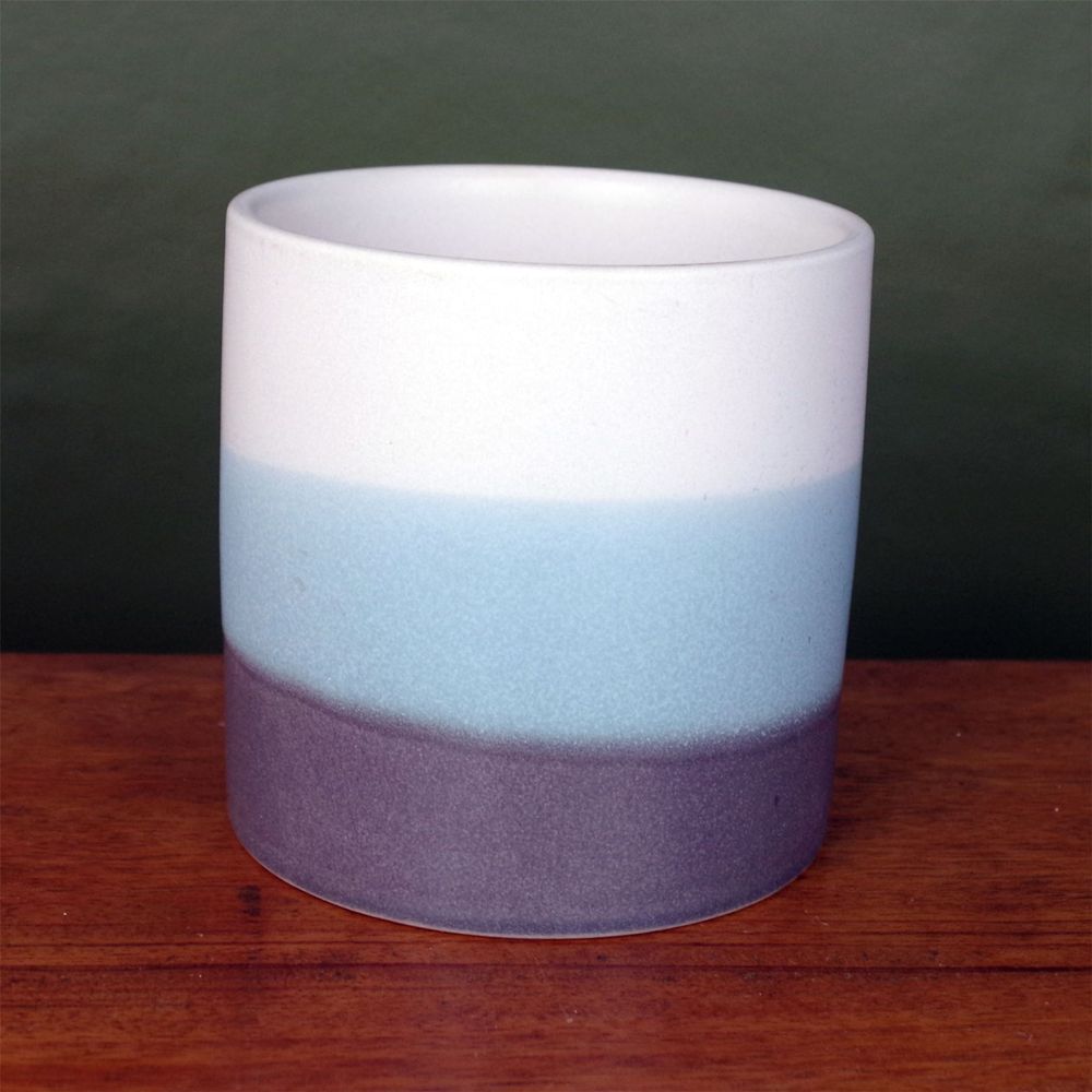 Ceramic Plant Pot with Leaf Design - Multiple Sizes and Colours