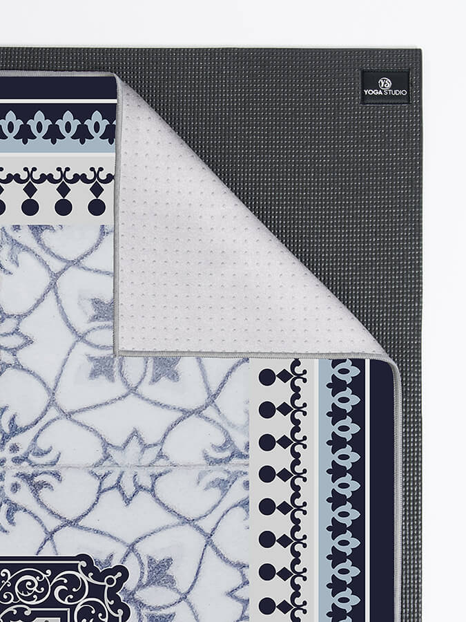 Non Slip Yoga Mat Towel with Grip Dots