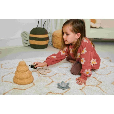 Washable Play Rug Pollination with 4 Handmade Textile Accessories, 90 x 130 cm