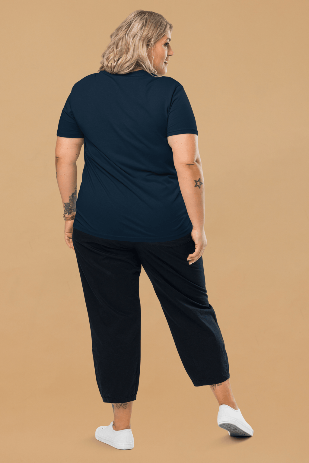 Water Lily T-Shirt in Navy