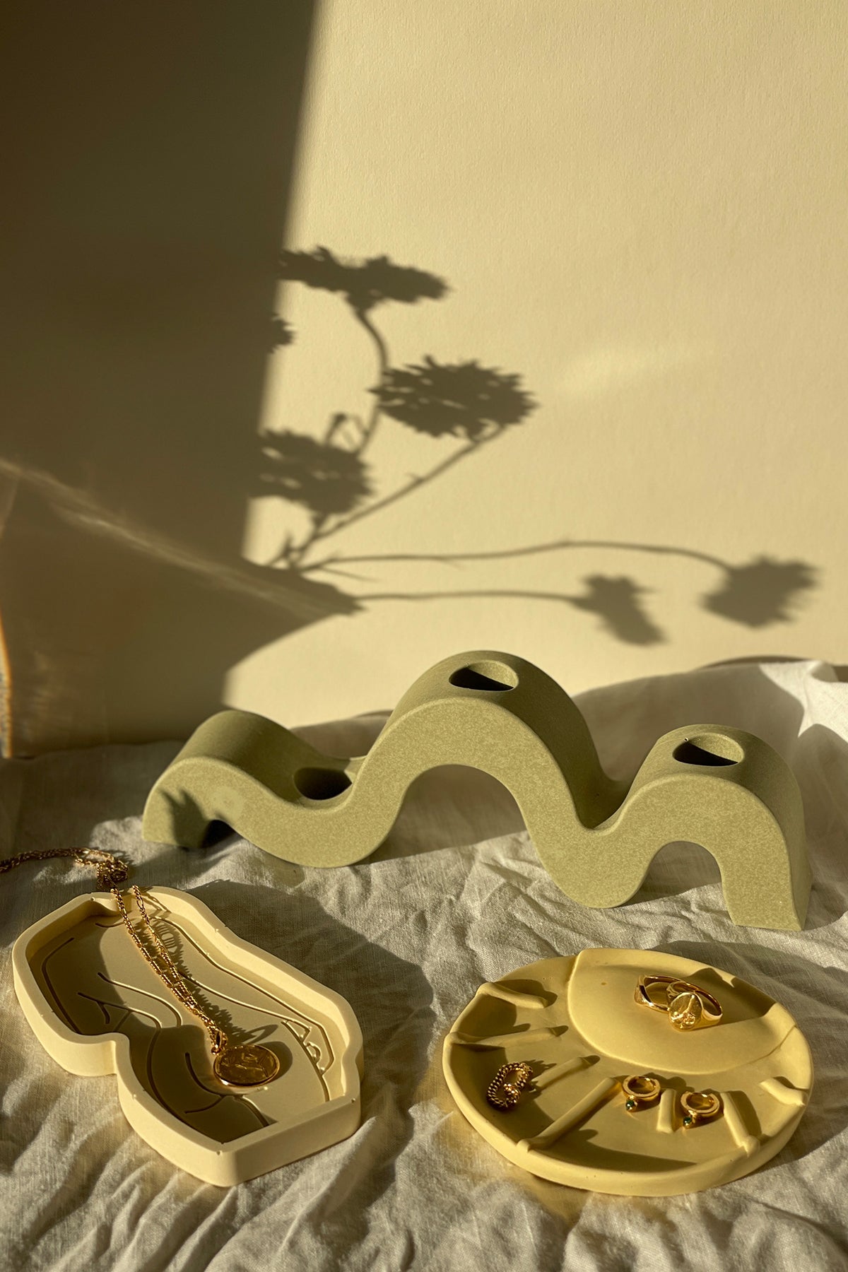 Wavy Concrete Candle Stick Holder