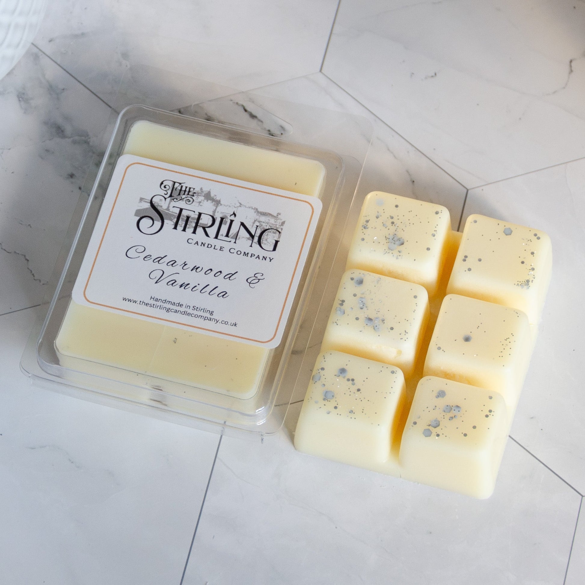 Cedarwood and Vanilla Wax Melt Clamshell