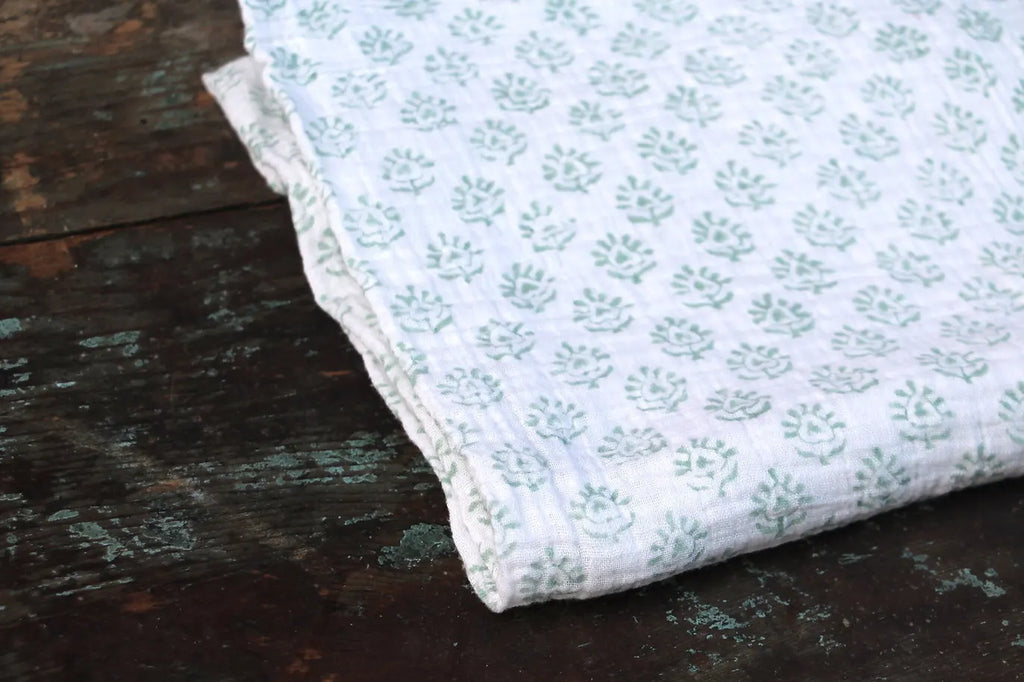 WooWoo Muslin Swaddle - Sage Green
