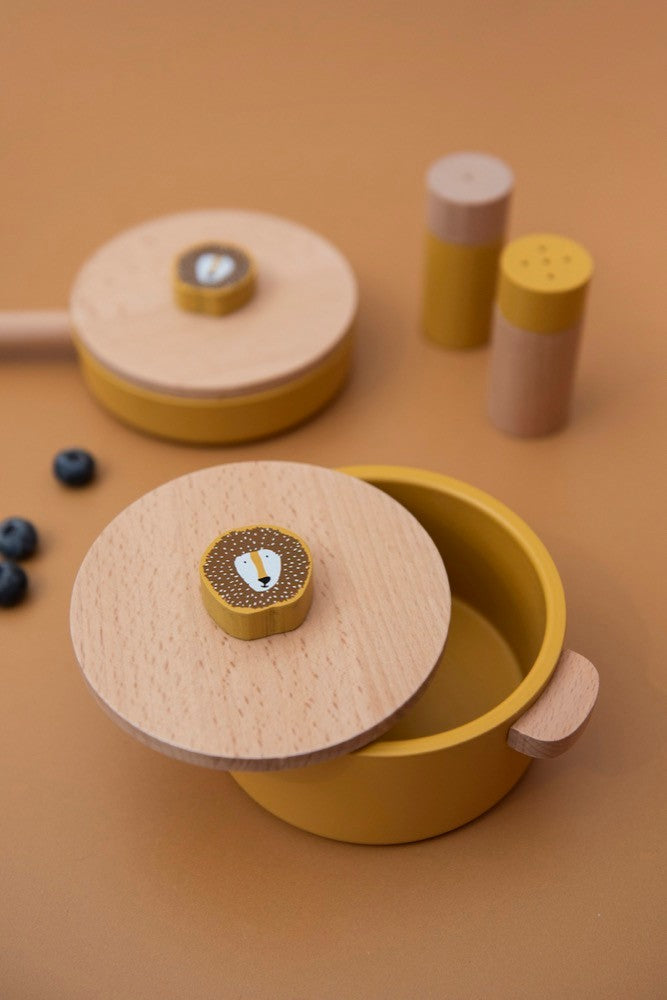 Wooden Kitchen Set - Mr Lion