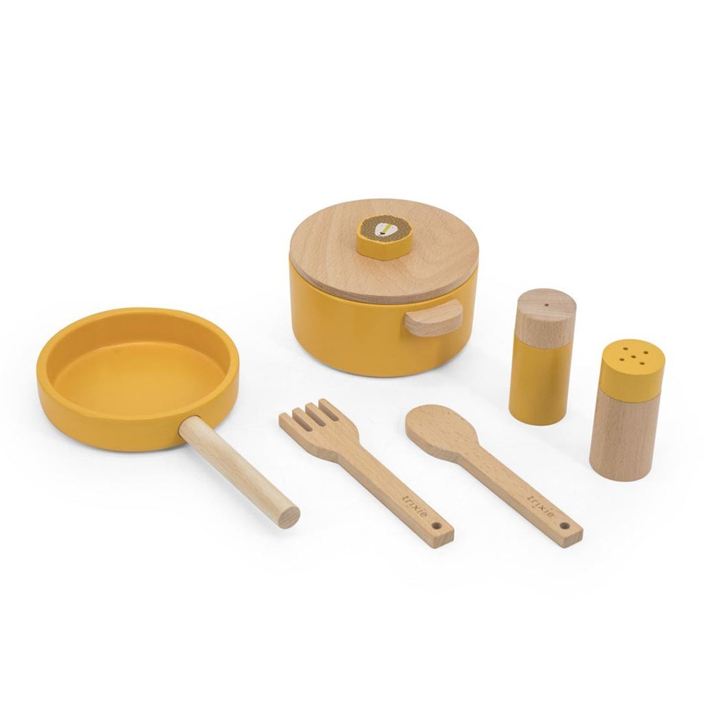 Let's start cooking! With this fun set featuring one of our animal friends, your child will have hours of fun preparing the craziest soups and dinners. The set comprises one pot, one pan, a salt and pepper set, spoon and fork. Simply add the secret ingredient of imagination and you're good to go! The cooking set is made of 100% FSC® certified wood. All paints on this product are water-based, safe for children and non-toxic. by Trixie Baby at www.brixbailey.com