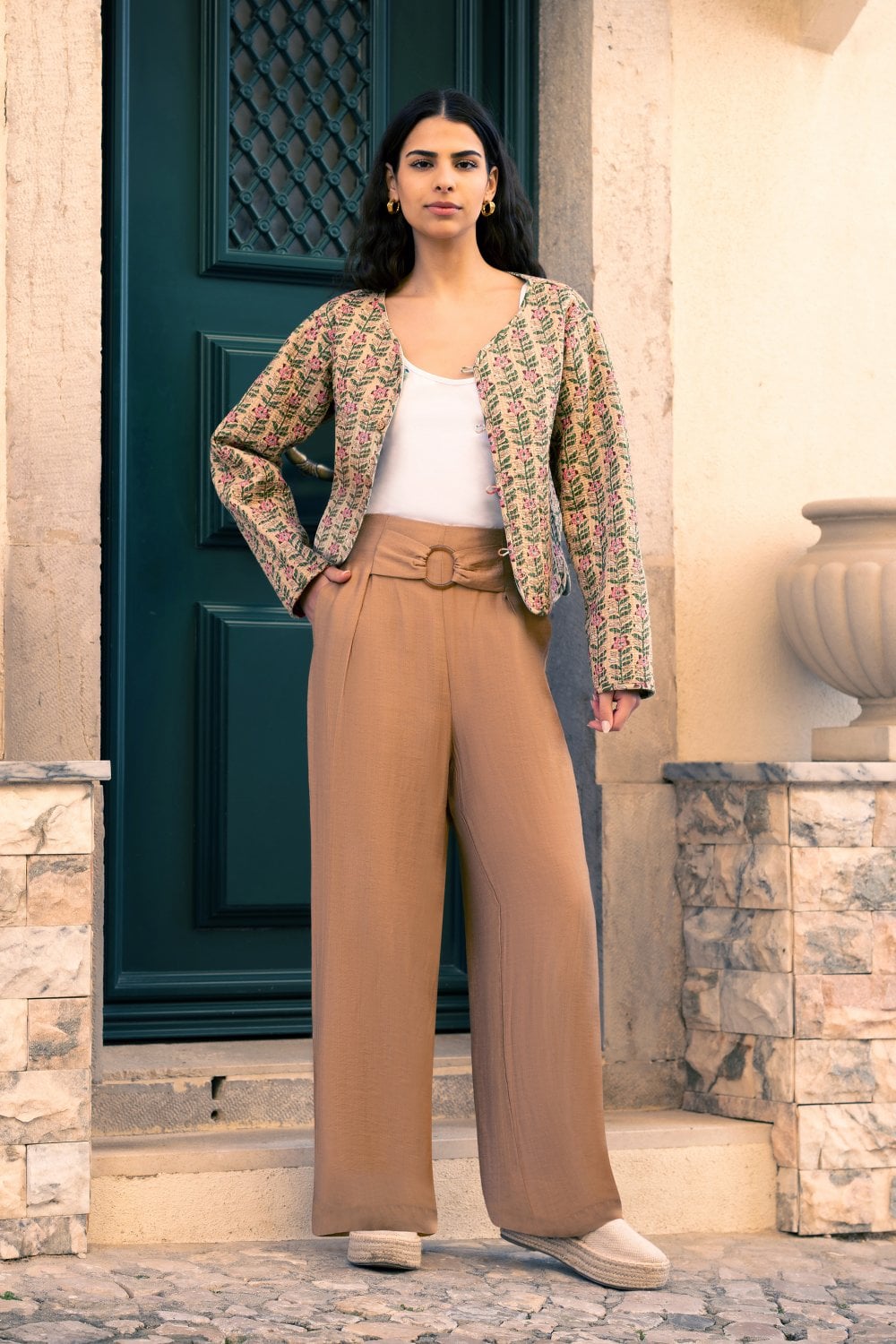 Blue Floral Print Reversible Cotton Cropped Quilted Jacket