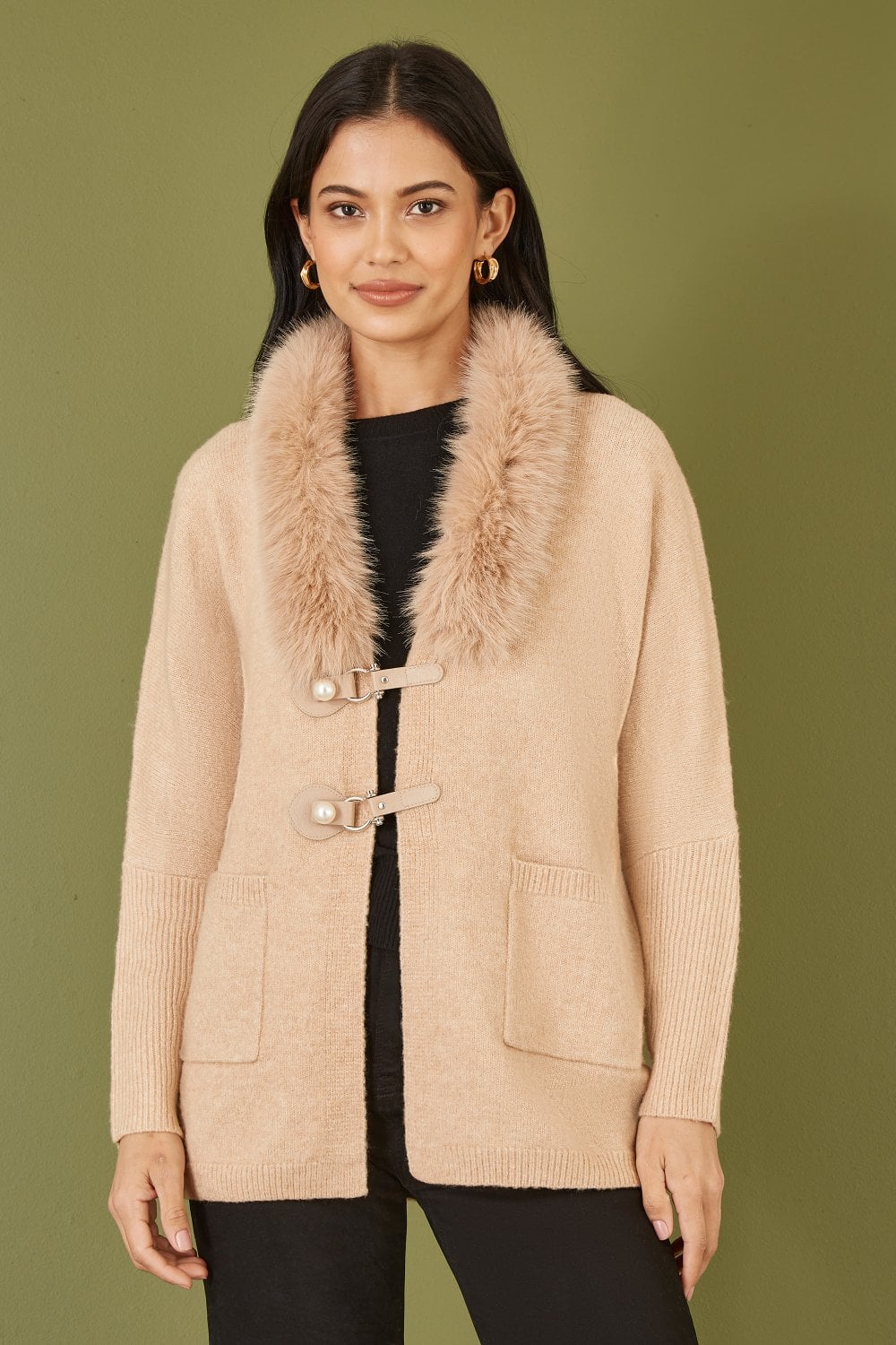 Oatmeal Cardigan with Detachable Fur Collar