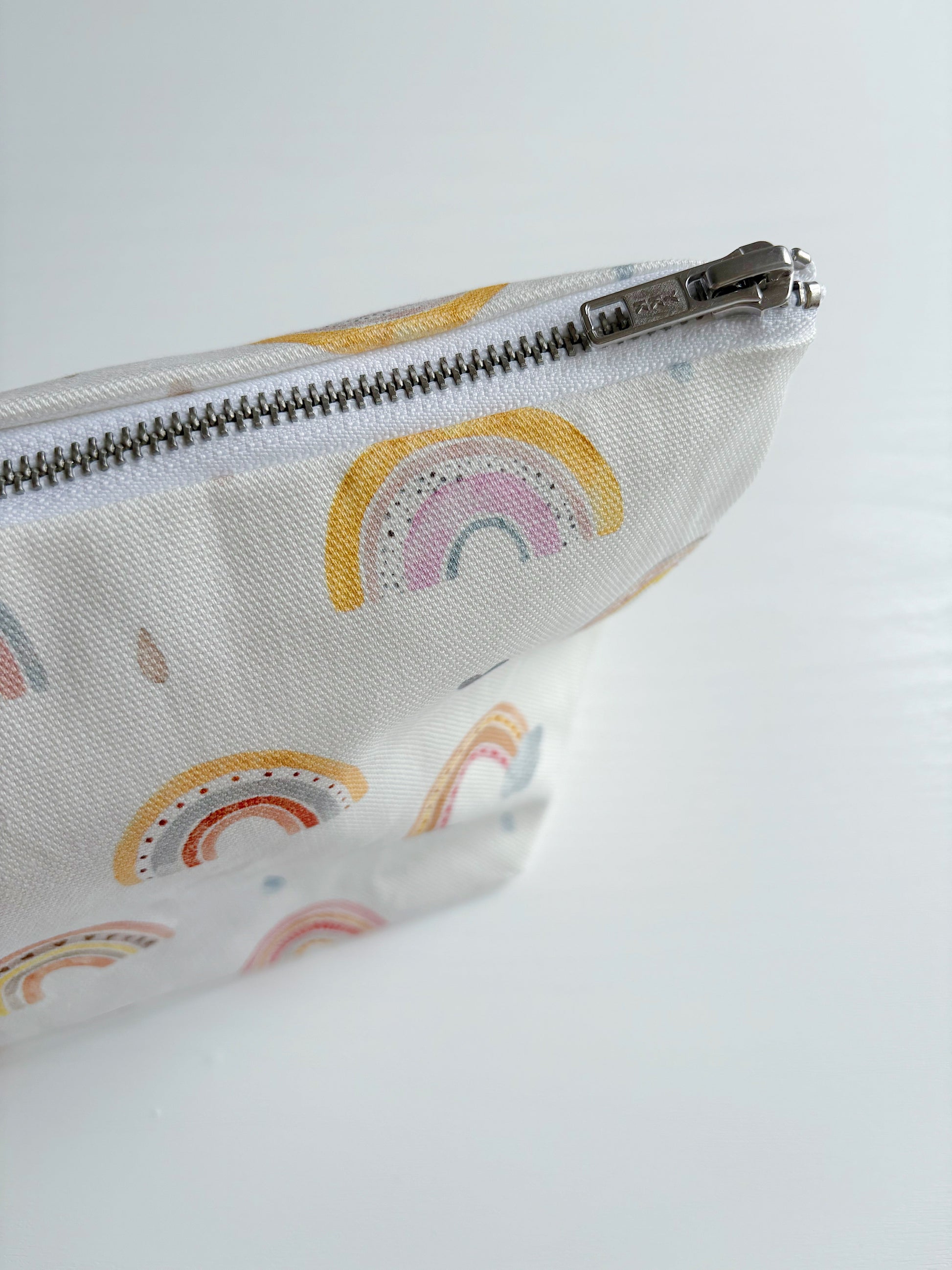 Nappy and wipes pouch - Beau Rainbow Print